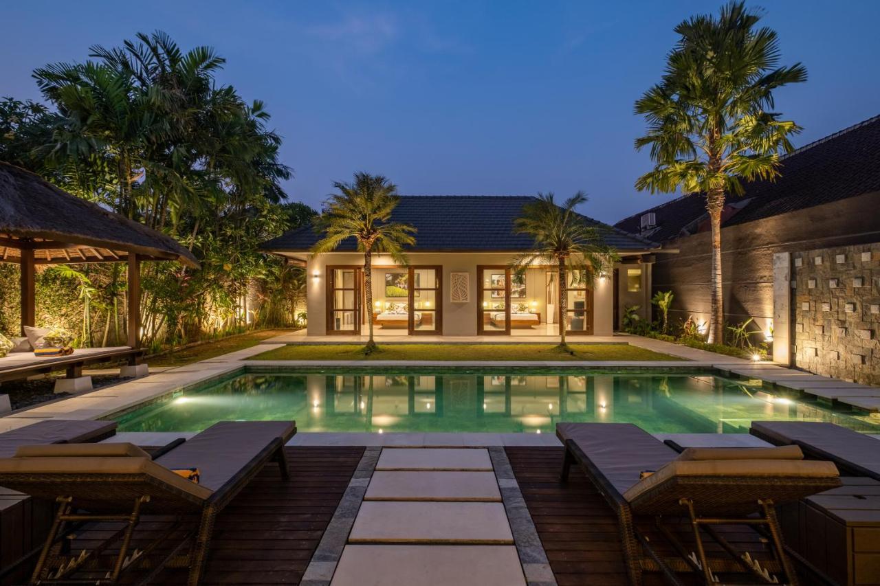 Villa 500m2 With 14m Pool, Bbq, Pinball - Seminyak (Bali)